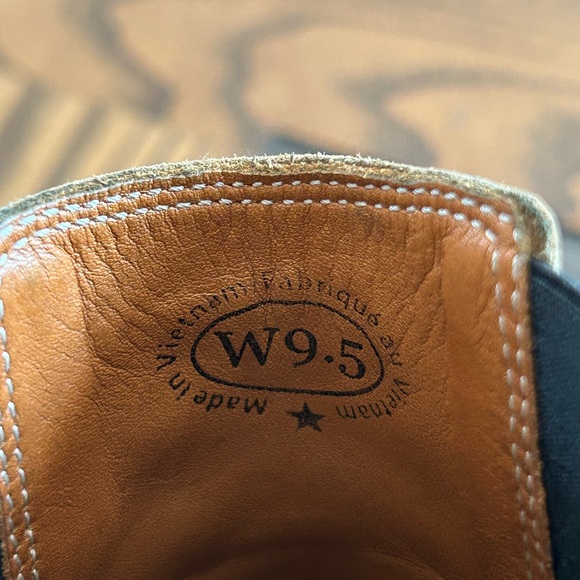 Size 9.5 John Fluevog leather ankle boots - Picture 9 of 15